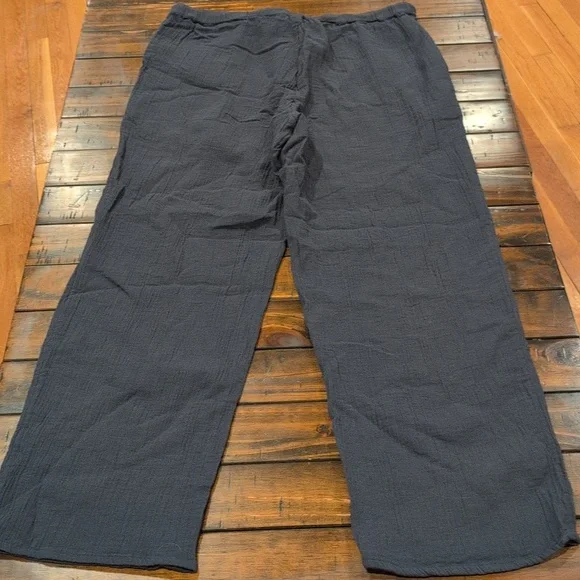 Quince Organic Cotton Gauze Straight Leg Pant - Picture 8 of 8